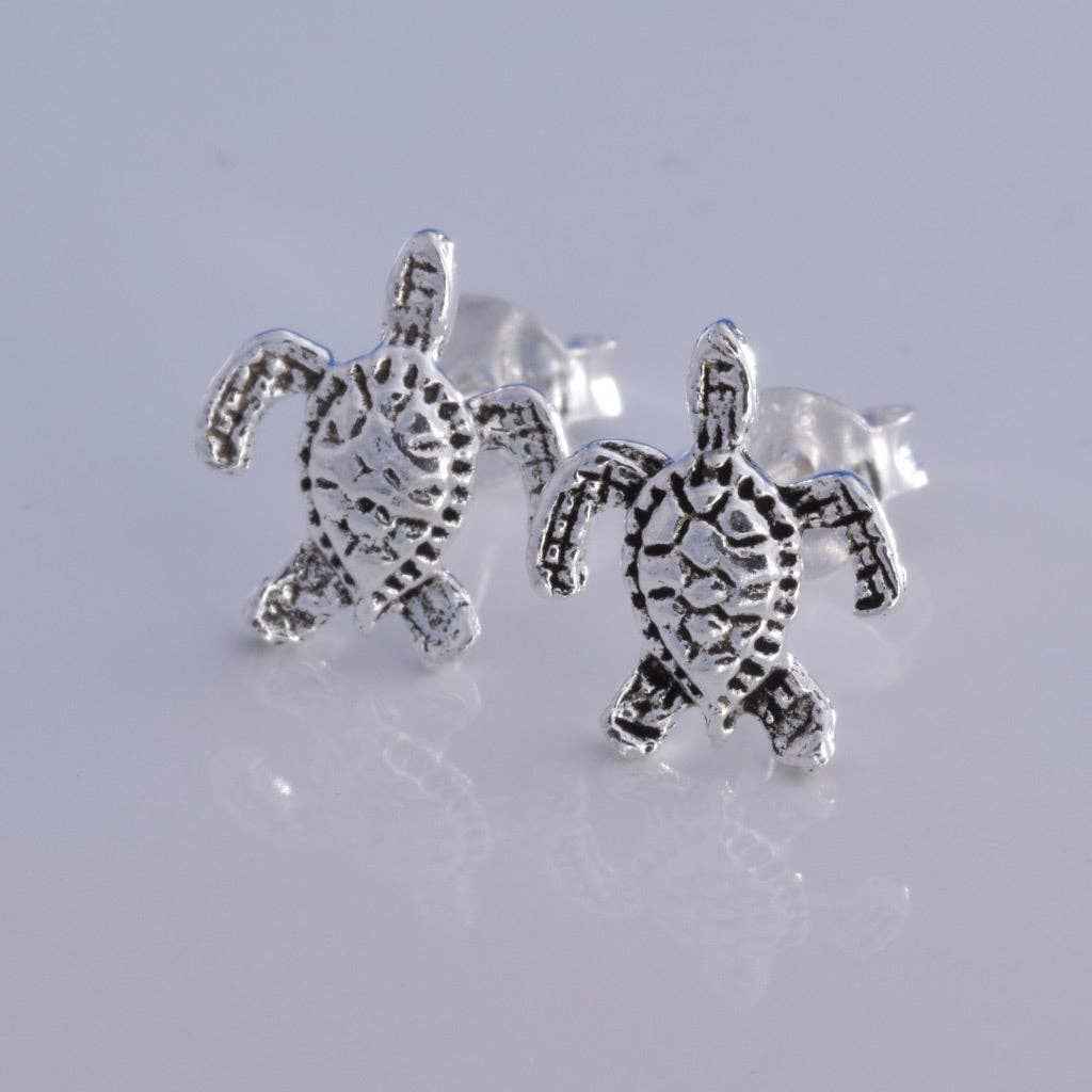Charming Silver Turtle Stud Earrings - A Touch of Nature&