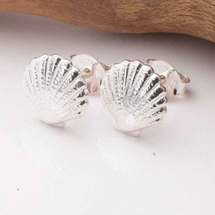 Elegant Silver Scallop Stud Earrings for Effortless Style